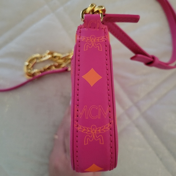 MCM Visetos Color Splash Chain Mini Crossbody - Picture 4 of 9